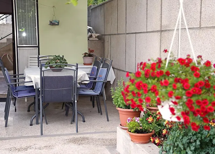 博尼公寓 公寓 *